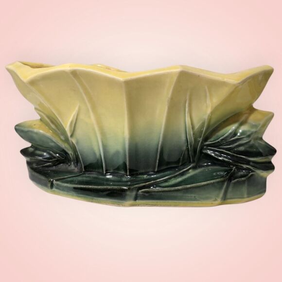 Vintage McCoy Pottery Lotus Yellow Green Planter 7” x 4” - Picture 2 of 10